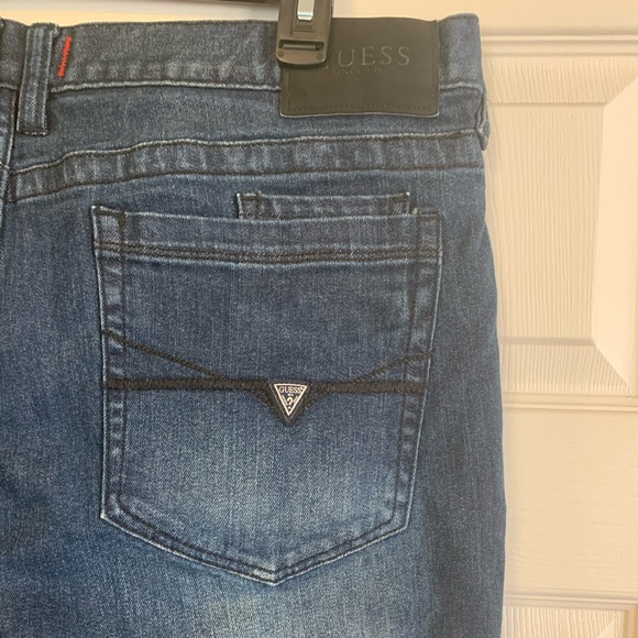 Nice pair of Guess Jeans size 38x30 - Picture 3 of 6